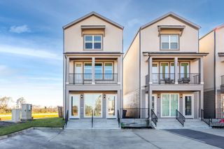 498 S Centro Circle A, Shenandoah, TX 77385