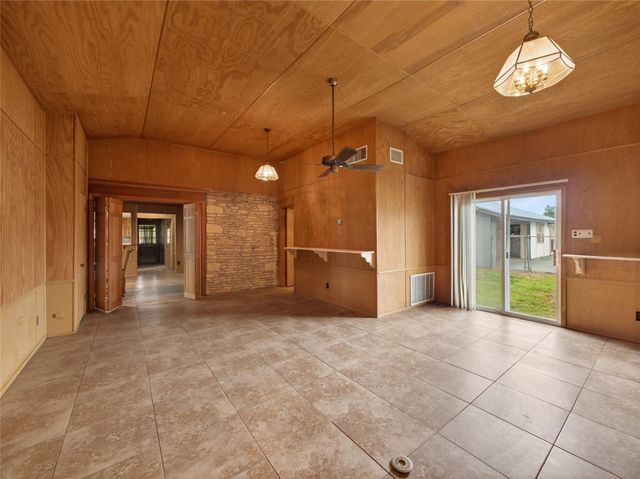 7 Tammy LN, Round Rock, TX 78665