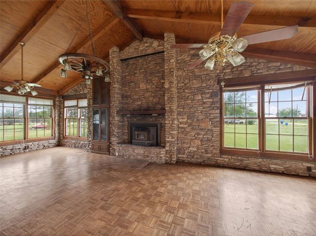 7 Tammy LN, Round Rock, TX 78665