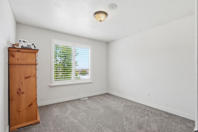 14561 S SUN BLOOM LN, Herriman, UT 84096