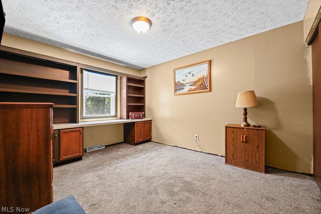 10960 Easton Street NE, Alliance, OH 44601