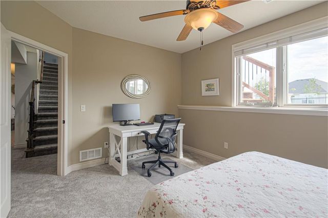 2512 NE CRESTVIEW Street, Blue Springs, MO 64029