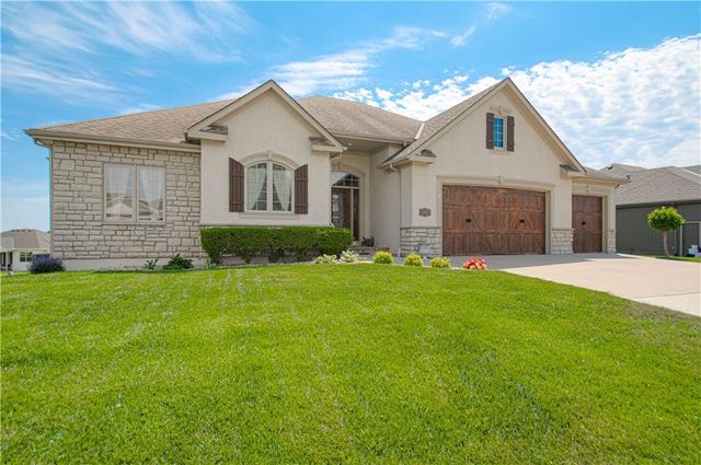 2512 NE CRESTVIEW Street, Blue Springs, MO 64029