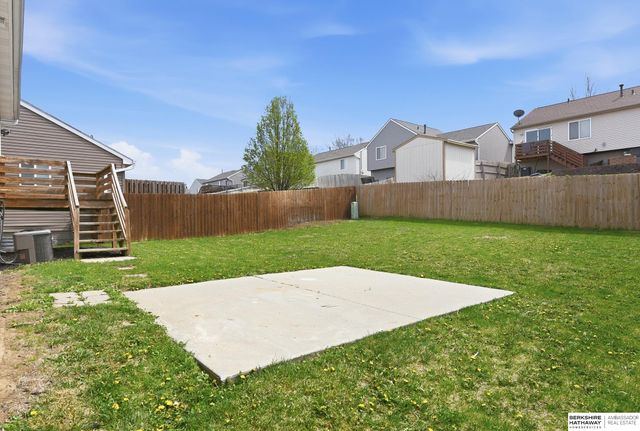 19513 T Street, Omaha, NE 68135