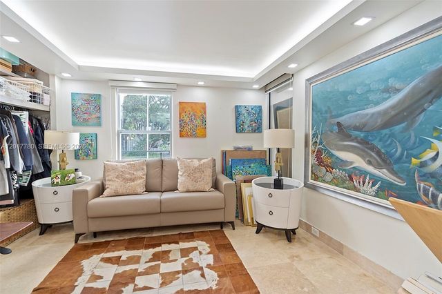 6616 E Miami Lakes Dr E, Miami Lakes, FL 33014
