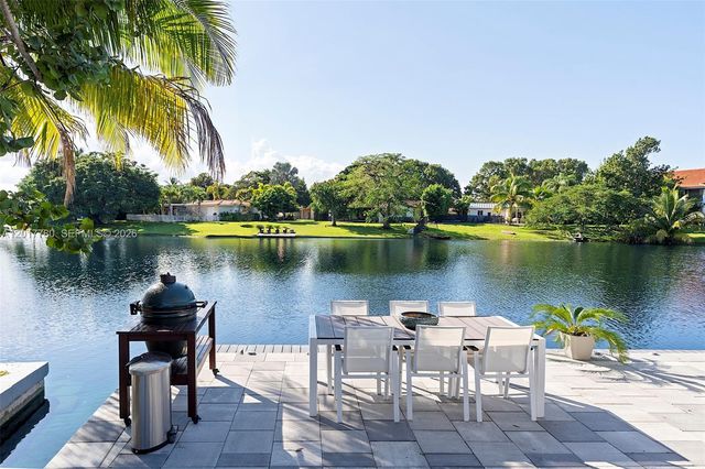 6616 E Miami Lakes Dr E, Miami Lakes, FL 33014