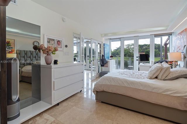 6616 E Miami Lakes Dr E, Miami Lakes, FL 33014