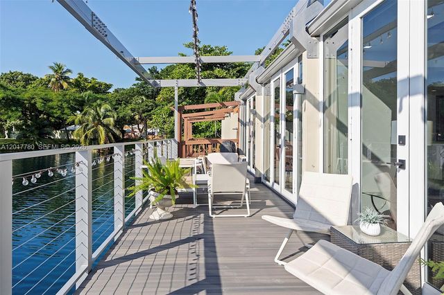 6616 E Miami Lakes Dr E, Miami Lakes, FL 33014