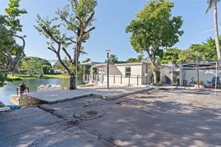 6616 E Miami Lakes Dr E, Miami Lakes, FL 33014