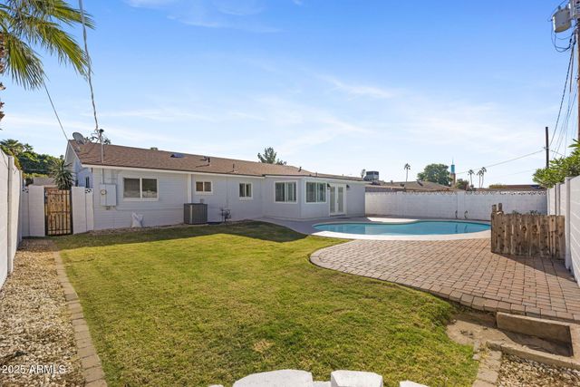 4020 N 44TH Place, Phoenix, AZ 85018