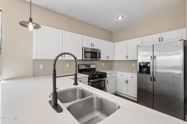 18391 W CAPISTRANO Avenue, Goodyear, AZ 85338