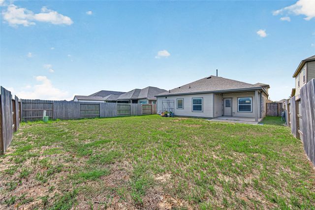 19834 Capri Shores Lane, Hockley, TX 77447