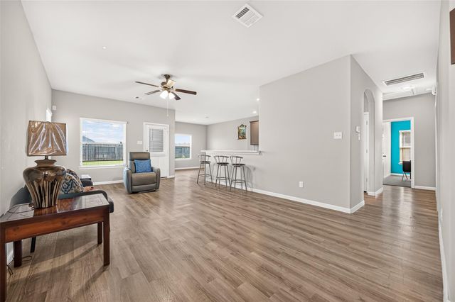 19834 Capri Shores Lane, Hockley, TX 77447
