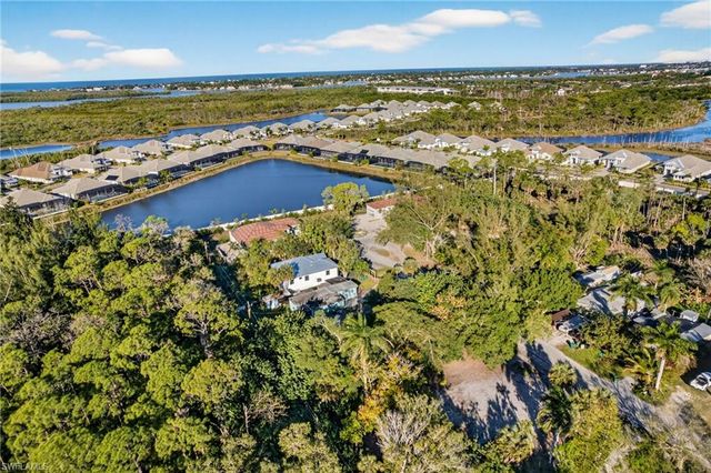 2596 Holly AVE, Naples, FL 34112