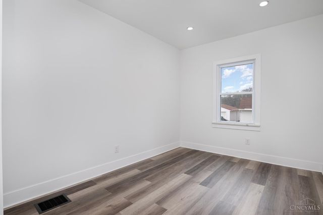 1117 W Seymour Avenue, Springfield Twp., OH 45216