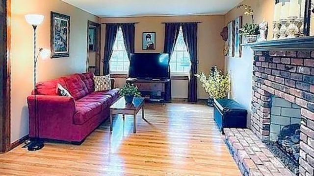 22 Beech Hill Rd, Agawam, MA 01030