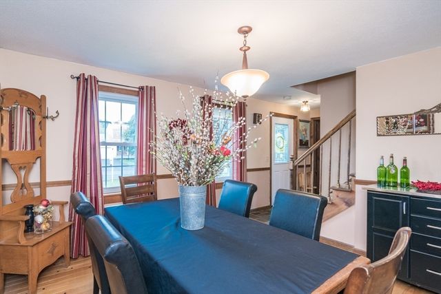 22 Beech Hill Rd, Agawam, MA 01030