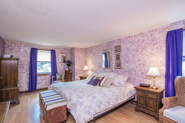 22 Beech Hill Rd, Agawam, MA 01030
