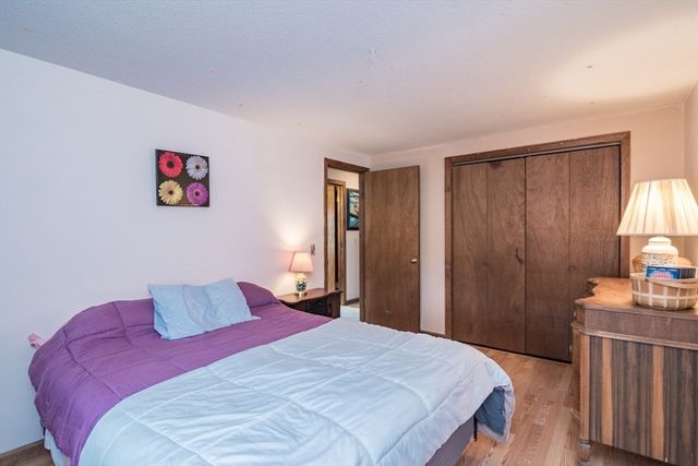 22 Beech Hill Rd, Agawam, MA 01030