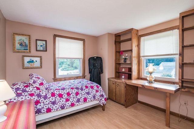 22 Beech Hill Rd, Agawam, MA 01030