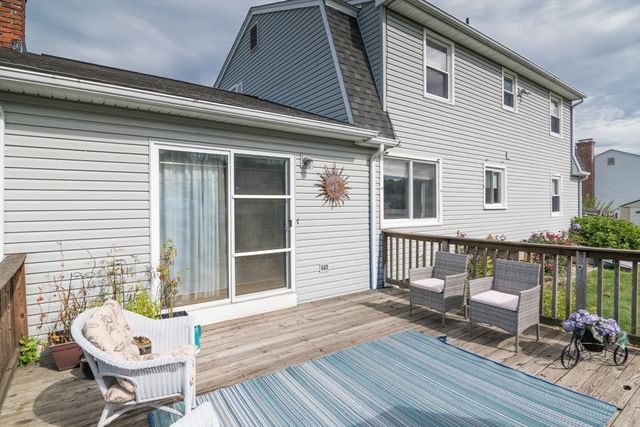 22 Beech Hill Rd, Agawam, MA 01030