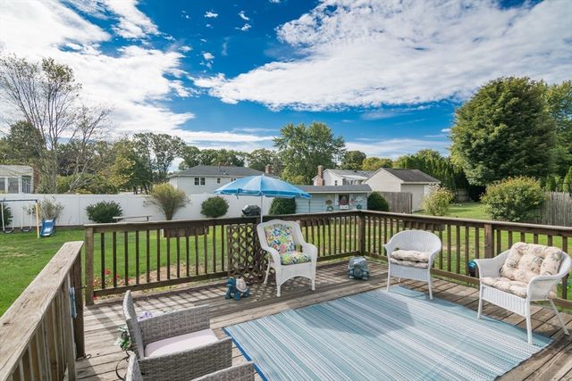 22 Beech Hill Rd, Agawam, MA 01030