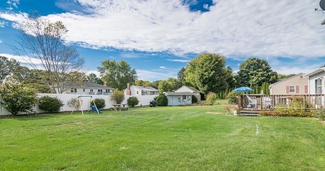 22 Beech Hill Rd, Agawam, MA 01030