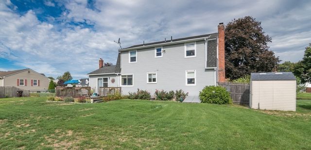 22 Beech Hill Rd, Agawam, MA 01030