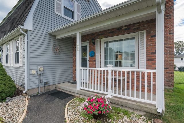 22 Beech Hill Rd, Agawam, MA 01030