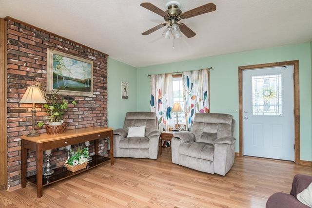 22 Beech Hill Rd, Agawam, MA 01030