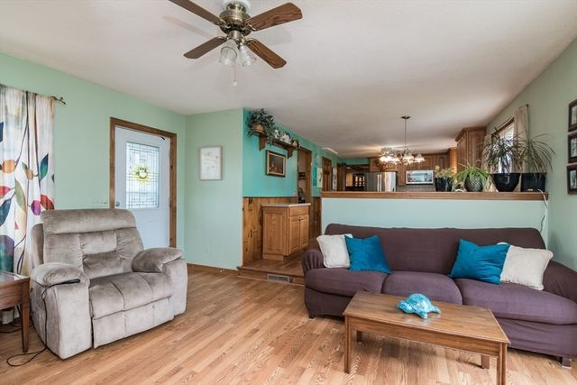 22 Beech Hill Rd, Agawam, MA 01030