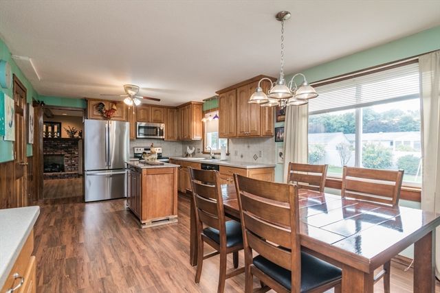 22 Beech Hill Rd, Agawam, MA 01030