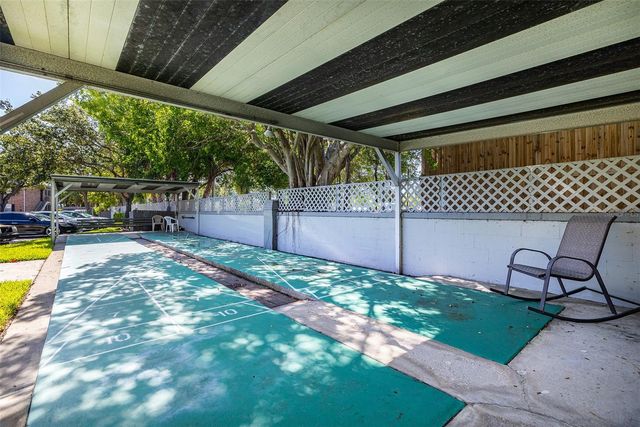 6950 AVENUE DES PALAIS 2A, South Pasadena, FL 33707