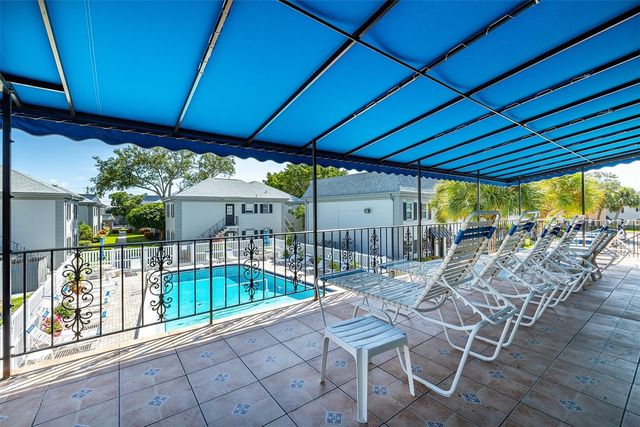 6950 AVENUE DES PALAIS 2A, South Pasadena, FL 33707