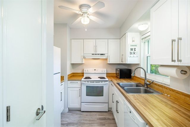 6950 AVENUE DES PALAIS 2A, South Pasadena, FL 33707