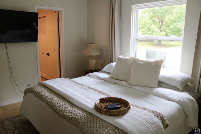 5440 SW 12th Ter Apt 2, Topeka, KS 66604