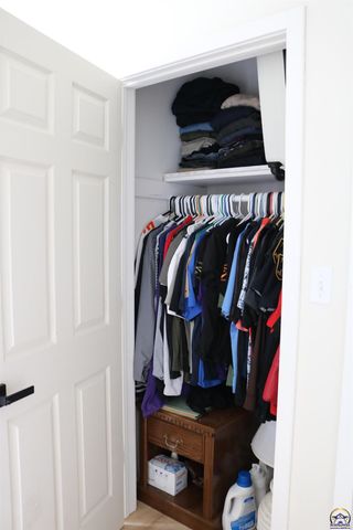 5440 SW 12th Ter Apt 2, Topeka, KS 66604