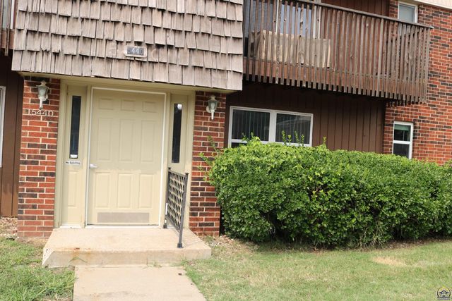 5440 SW 12th Ter Apt 2, Topeka, KS 66604