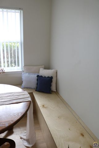 5440 SW 12th Ter Apt 2, Topeka, KS 66604