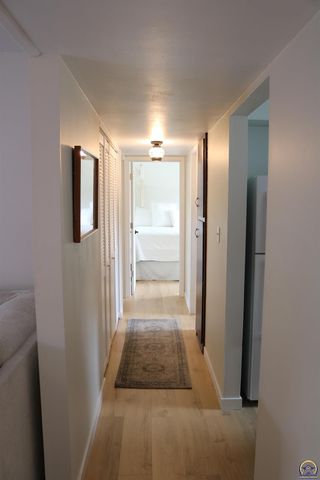 5440 SW 12th Ter Apt 2, Topeka, KS 66604