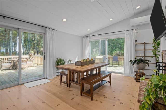 33 Slavin Path, Glocester, RI 02814