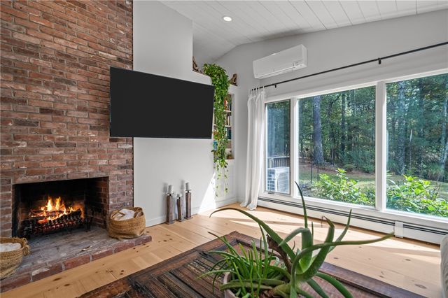 33 Slavin Path, Glocester, RI 02814