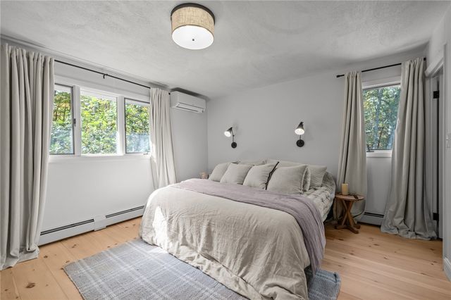 33 Slavin Path, Glocester, RI 02814