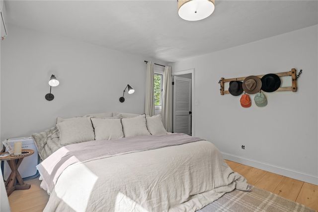 33 Slavin Path, Glocester, RI 02814