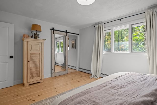 33 Slavin Path, Glocester, RI 02814