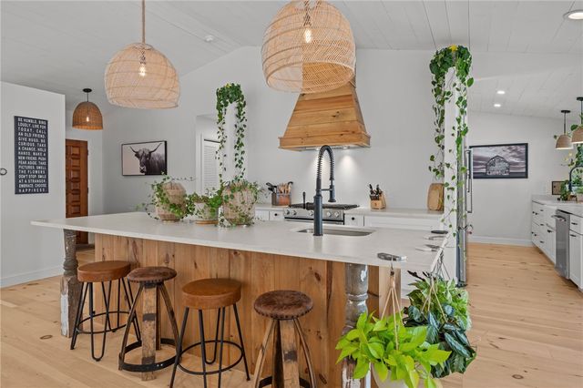 33 Slavin Path, Glocester, RI 02814