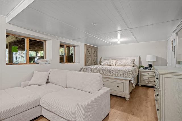 33 Slavin Path, Glocester, RI 02814