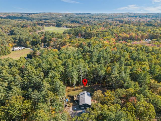 33 Slavin Path, Glocester, RI 02814