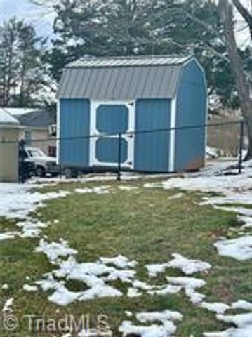 144 Strawberry Lane, Mount Airy, NC 27030
