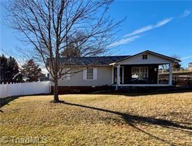 144 Strawberry Lane, Mount Airy, NC 27030